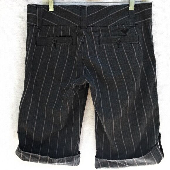 Roxy Cuffed Shorts - Picture 4 of 8